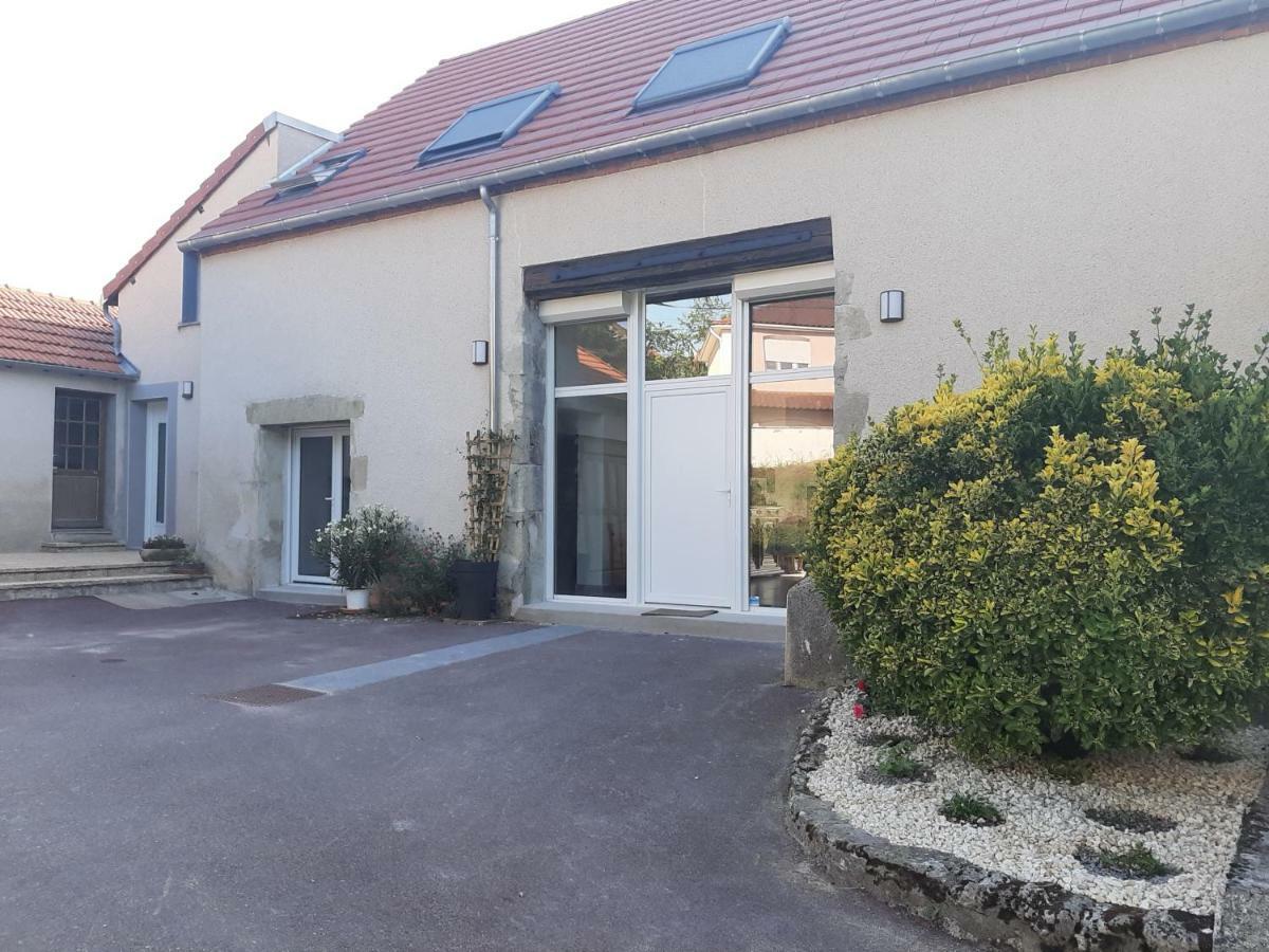 Hotel Le Feneau Creuzier-le-Neuf Exterior foto